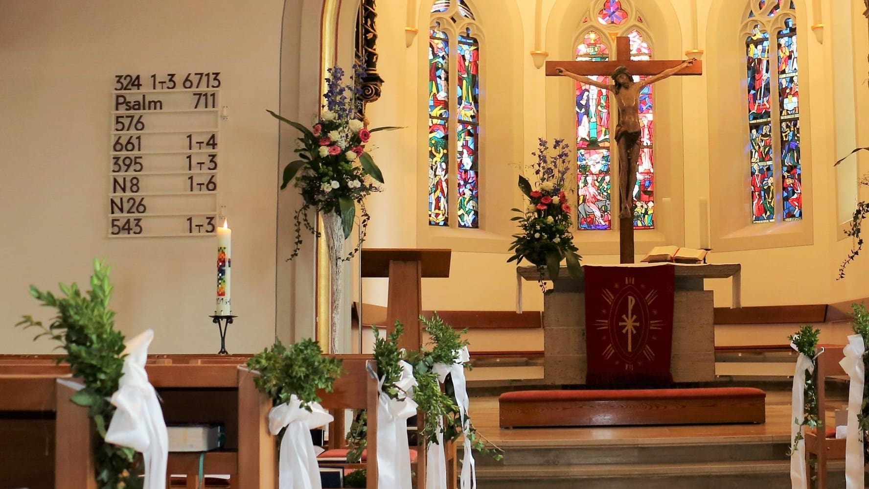 Für Taufe, Konfirmation oder Kommunion, sei immer passend gekleidet mit einem Anzug von Smart Anzug - Taufe / Kirchenanlass - Gelegenheiten - Dresscode anhand der Gelegenheiten mieten