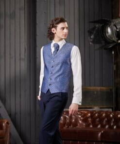 Edles Design: Das Damast-Muster in tiefem Blau. Jetzt online Mieten