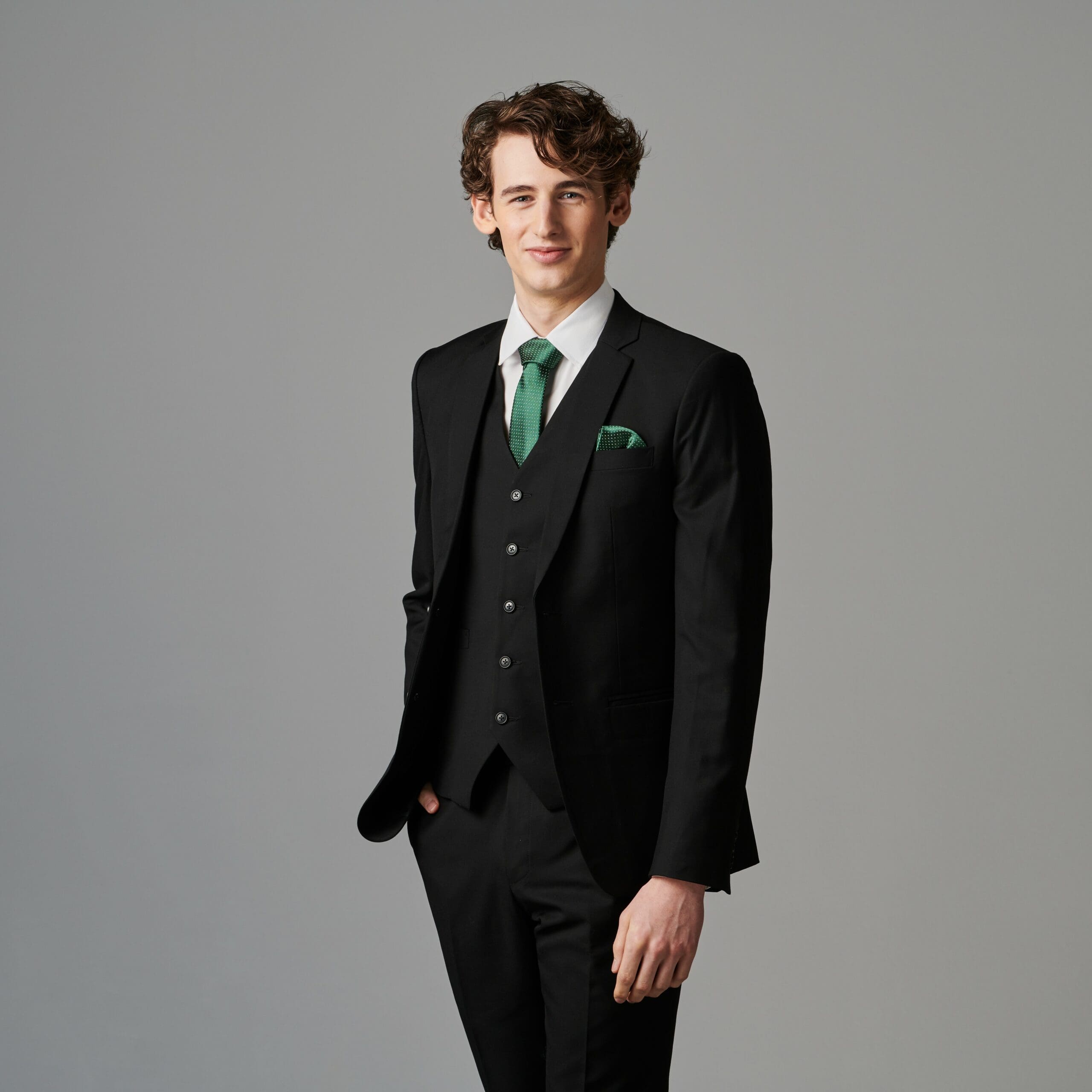 Dreiteiliger Anzug Mieten für Standesamt in schwwarz