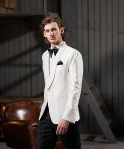 Miete einen stilvollen Look - Dinner Jacket mieten bei Smartanzug.