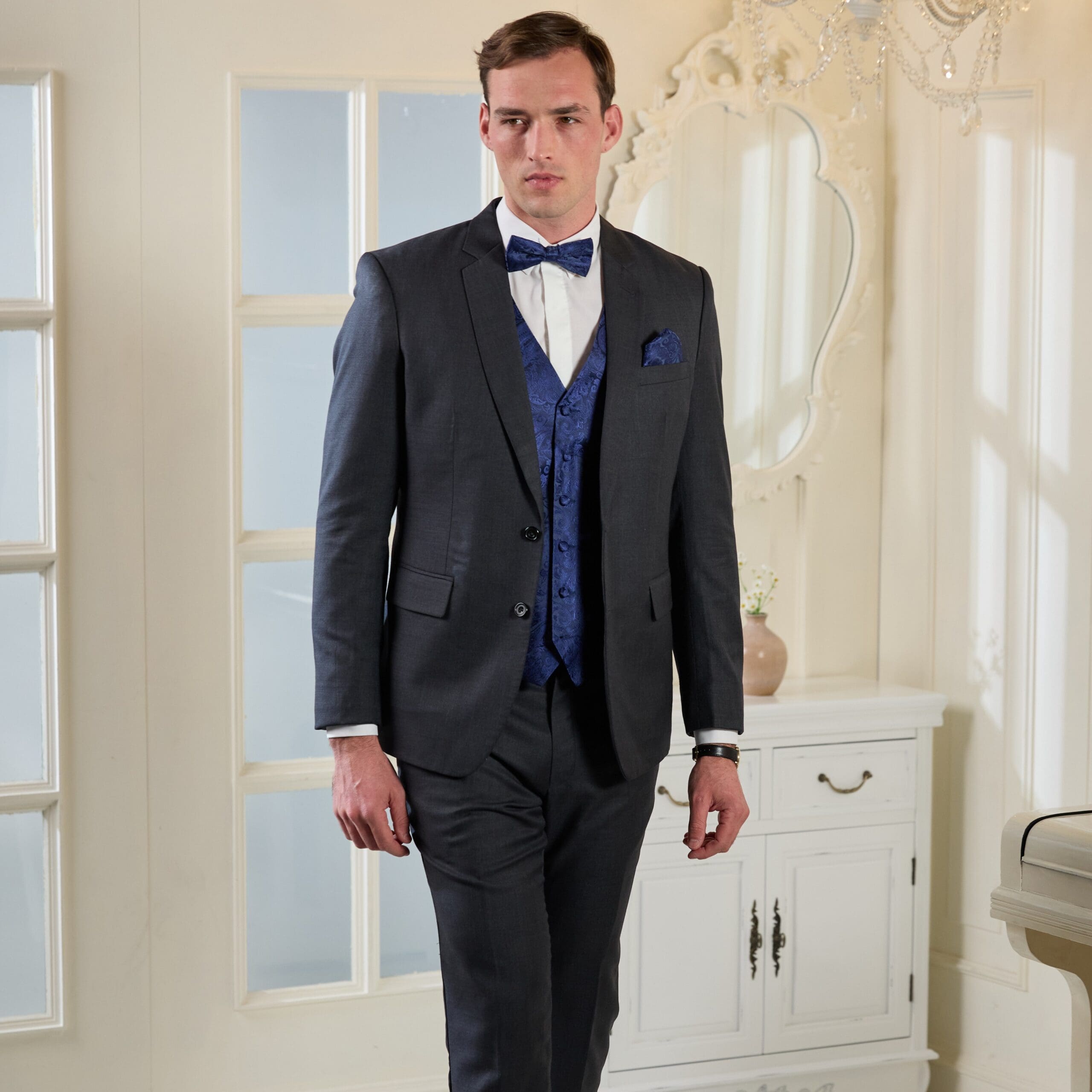 Hochzeitsanzug-Set mieten in Grau mit königsblaue Weste im Vintage-Stil - Jetzt Online Mieten in der Schweiz!