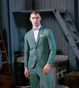 Miete den Greenery Stil in Salbeigrün- Jetzt bei Smartanzug !