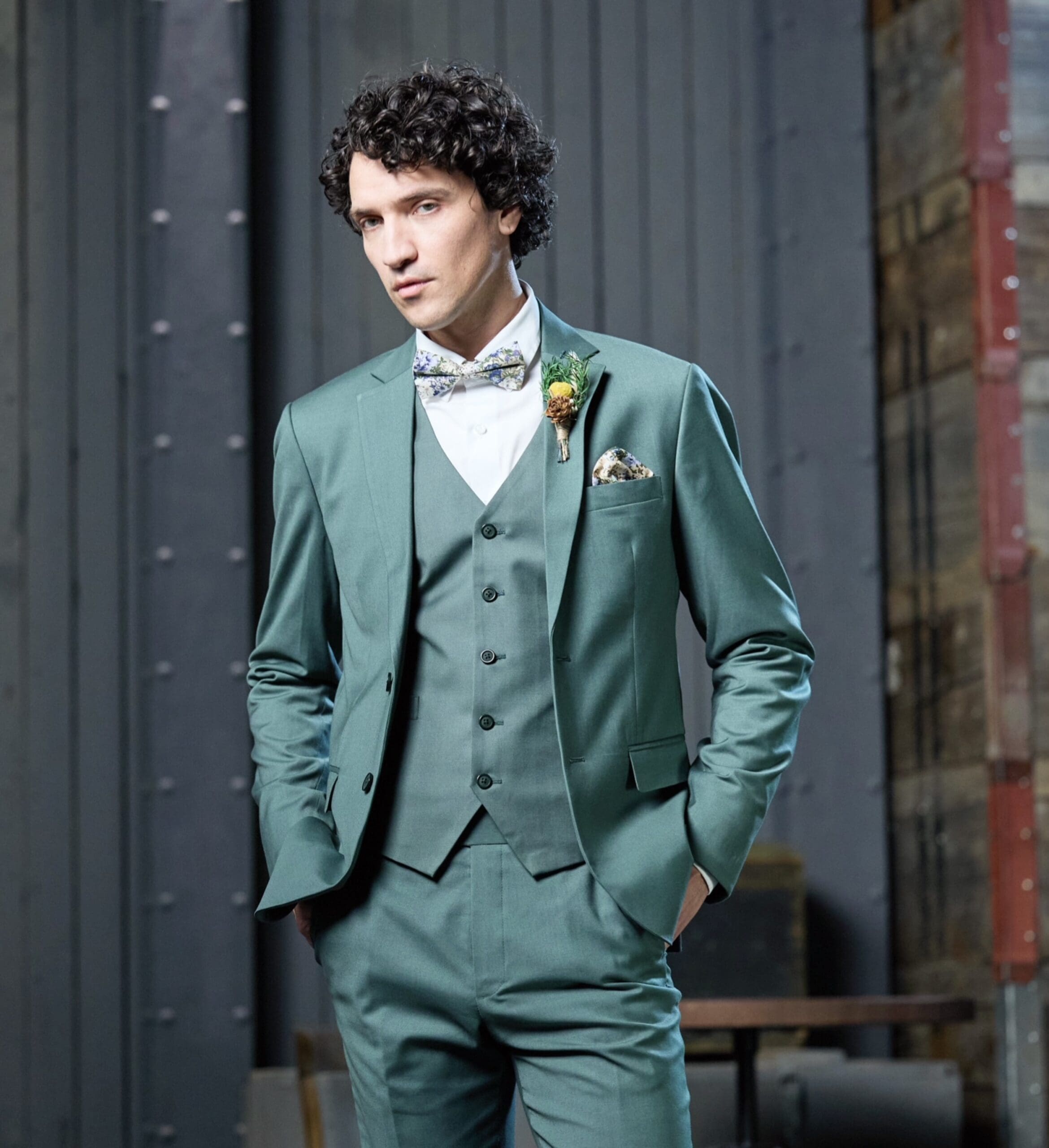 Bold and Fresh! Jetzt Mieten den dreiteilger Grüner Anzug